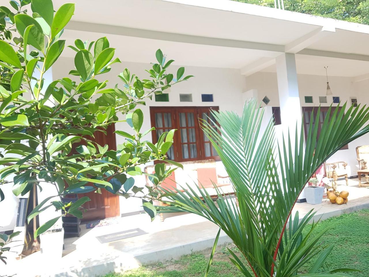 South Heaven Villa Хіккадува Екстер'єр фото
